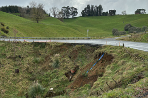 Traffic delays due to Rangitoto Road works